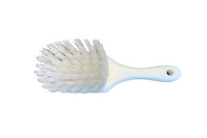 Brosse nylon rigide manche de 9"